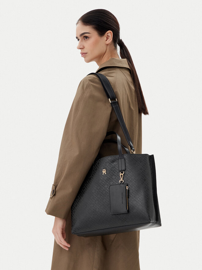 Tommy Hilfiger Bolso Tommy Hilfiger Th Distinct Satchel Mono AW0AW17174 Negro