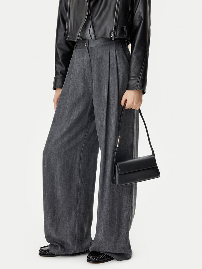Calvin Klein Jeans Kabelka Calvin Klein Jeans Belted Small Shoulder Bag LV04K3110G Černá