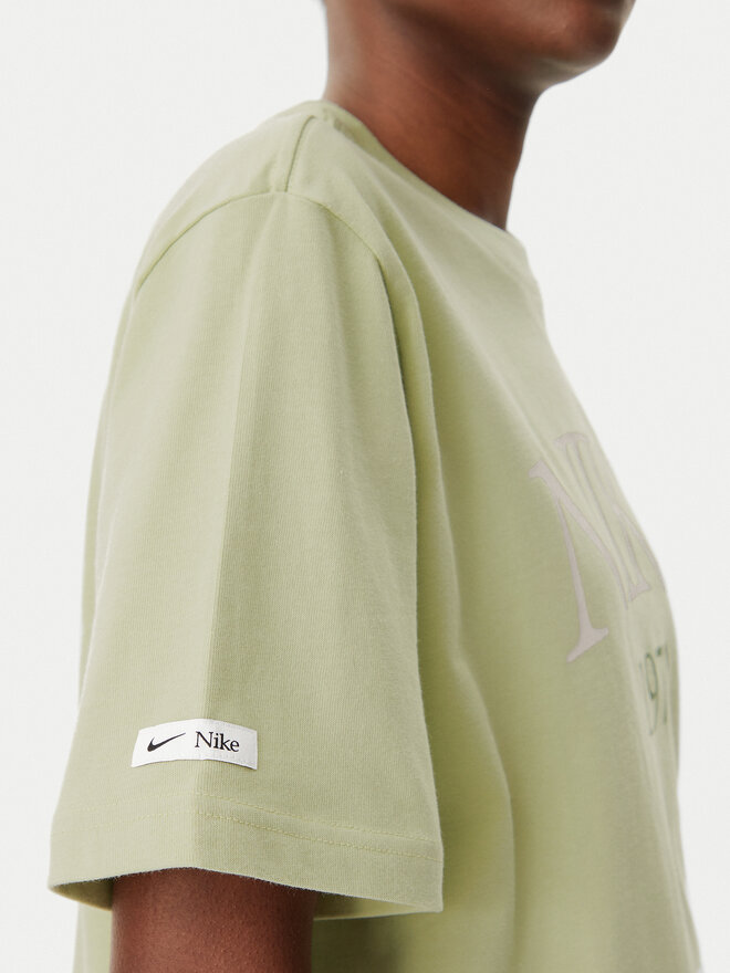 Nike Nike T-Shirt FQ6600 Grün Loose Fit