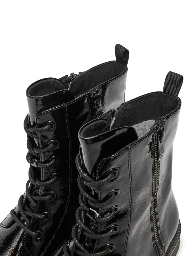 Caprice Žygio batai Caprice 9-25217-43 Juoda