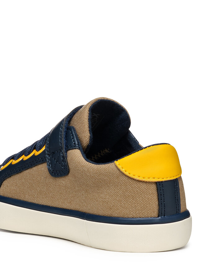 Geox Sneakersy Geox J Gisli J455CB 01054 C5FF4 S Hnědá