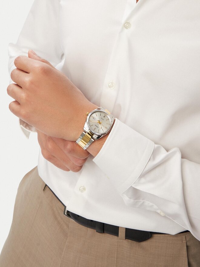 Casio Uhr Casio MTP-1302SG-7AVEF Silberfarben
