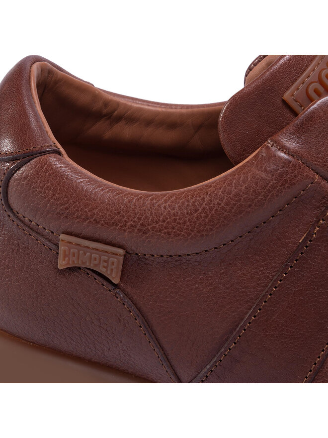 Botines Camper Pelotas Ariel Hombre – Piel Marrón, Cordones Elásticos, Suela EVA Ligera