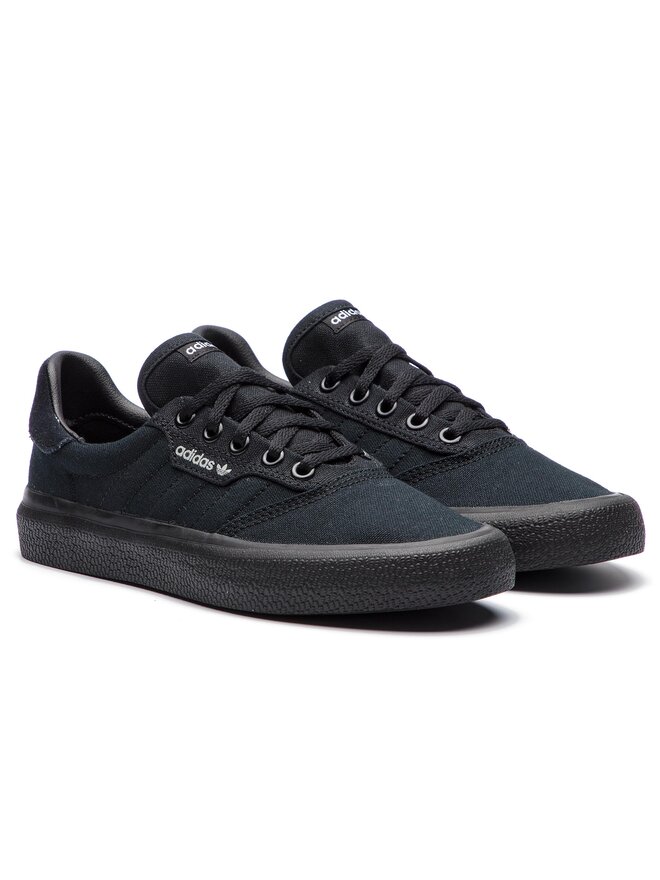 Sneakers aus Stoff adidas 3Mc B22713 Schwarz eschuhe