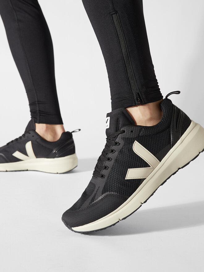 Veja Tenisice Veja Condor 2 Alveomesh CL0102769B Crna