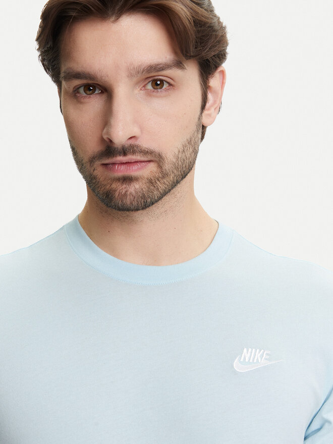 Nike Nike Camiseta Sportswear Club AR4997 Celeste Regular Fit