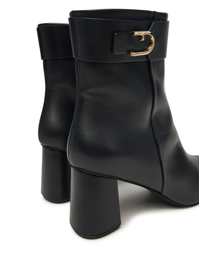 Furla Stiefeletten Furla Chick YJ73HIC-X30000-O6000-1-007-20-AL-3700 S Schwarz