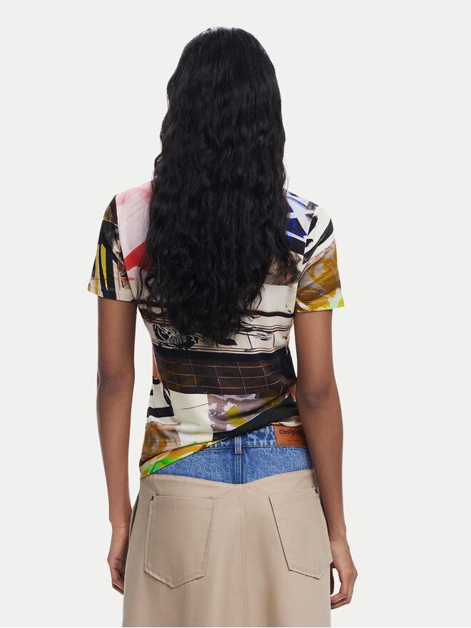 Desigual Desigual Camiseta Collage 25SWTK14 De color Regular Fit