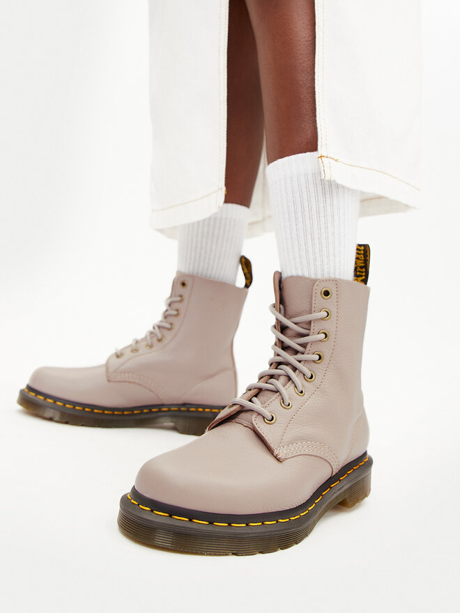 Dr. Martens Glády Dr. Martens 1460 Pascal 30920348 Béžová