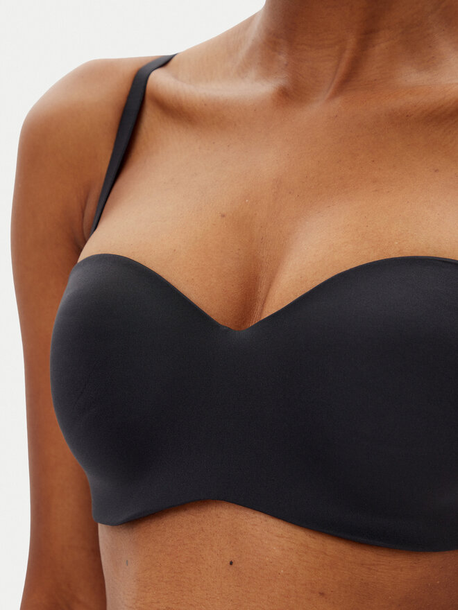 Hunkemöller Hunkemöller Push-Up nedrček Smooth 206740 Črna