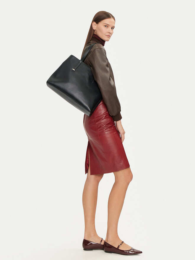 Calvin Klein Táska Calvin Klein Ck Plaque Medium Shopper K60K612782 Fekete
