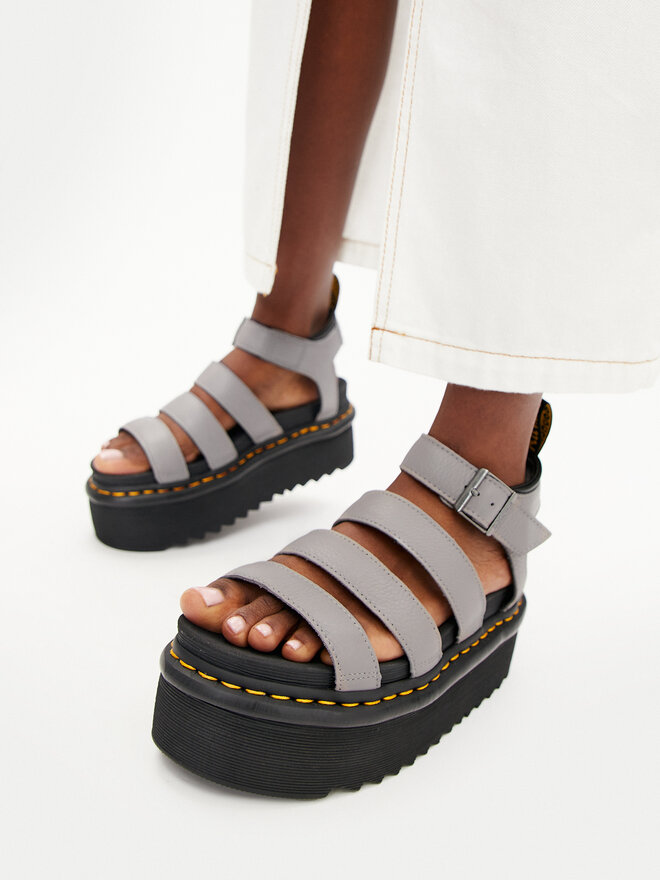 Dr. Martens Босоніжки Dr. Martens Blaire Quad 27765076 Сірий