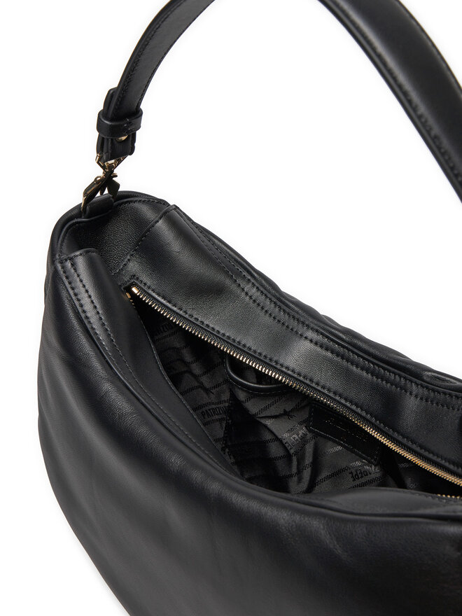 Patrizia Pepe Τσάντα Patrizia Pepe 2B0118/L113 Μαύρο