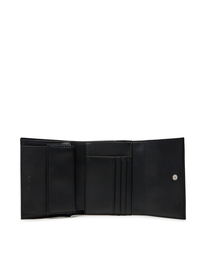Calvin Klein Malá dámska peňaženka Calvin Klein Ck Daily Medium Trifold_Tex K60K612945 Čierna
