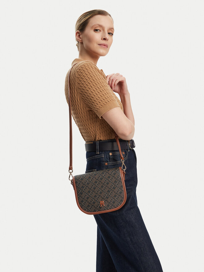 Tommy Hilfiger Torebka Tommy Hilfiger Th Monoplay Leather Saddle Bag AW0AW17414 Czarny