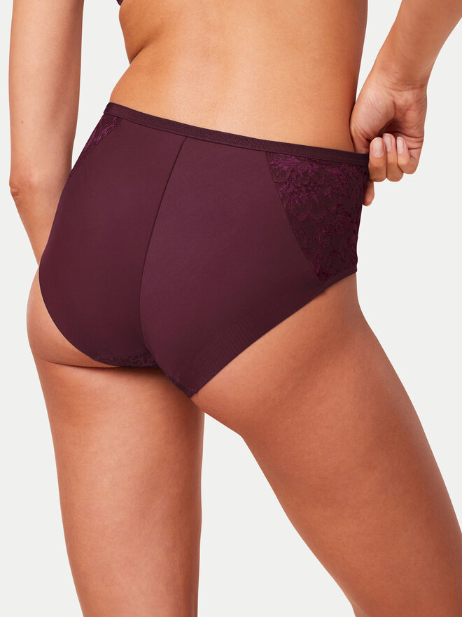Triumph Triumph Klasikinės kelnaitės aukštu juosmeniu Amourette Charm 10216997 Vyšninė