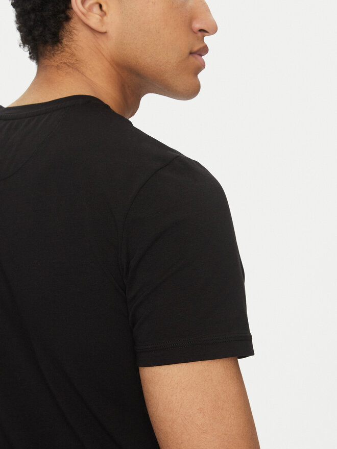 Guess Guess Camiseta U5GM11 K6YW1 Negro Regular Fit