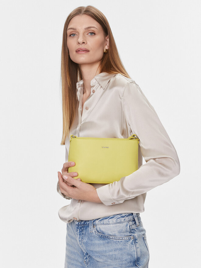Calvin Klein Kabelka Calvin Klein Ck Must Xbody Md K60K610927 Žltá