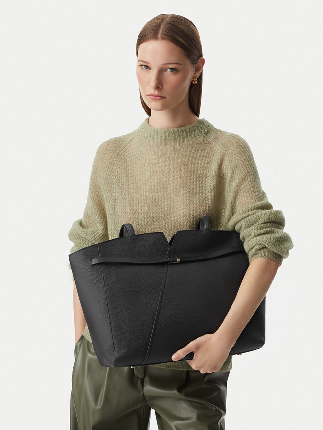 BOSS Handtasche BOSS 50563229 Schwarz
