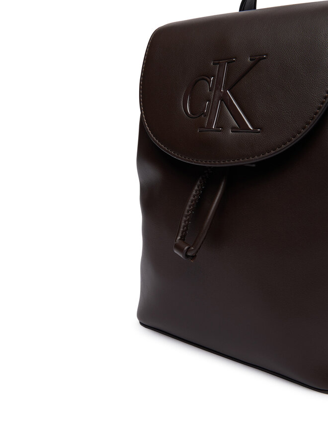 Calvin Klein Rucksack Calvin Klein Bold Ck Flap Mini Backpack LV04F3893G Dunkelbraun