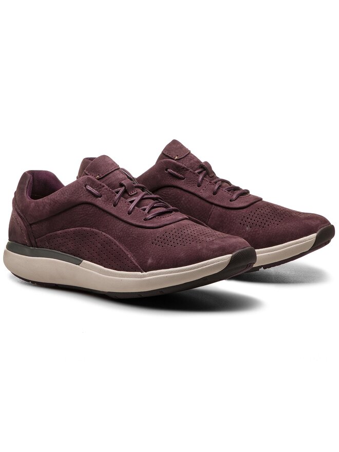 Un cruise lace clarks 2025