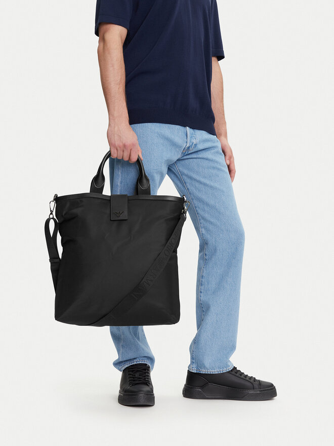 Emporio Armani Táska Emporio Armani EM001796 AF13454 UC001 Fekete