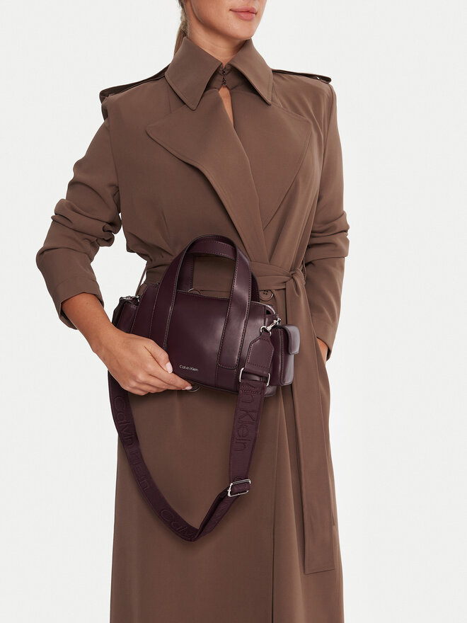 Calvin Klein Τσάντα Calvin Klein Webbing Strap Pocket Bag LV04F3291G Μπορντό