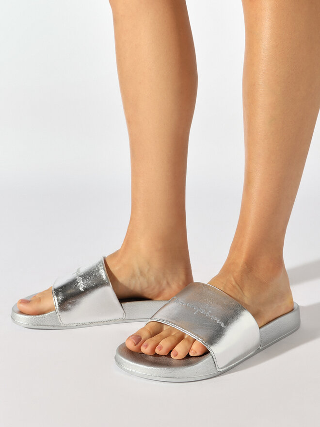 Champion Παντόφλες Champion S11562-EM007 Ασημί
