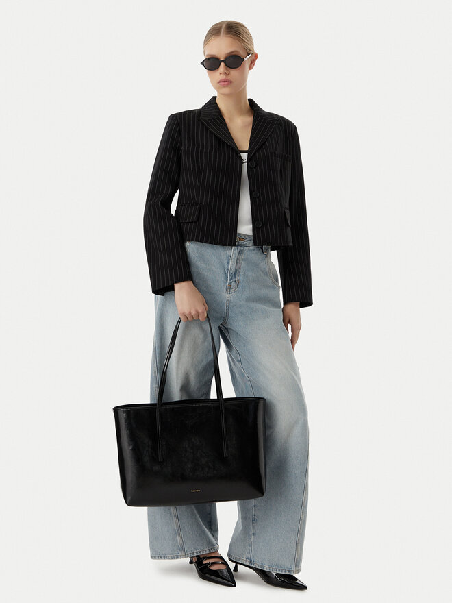 Calvin Klein Handtasche Calvin Klein Foil Logo Glossy LV04F3537G Schwarz