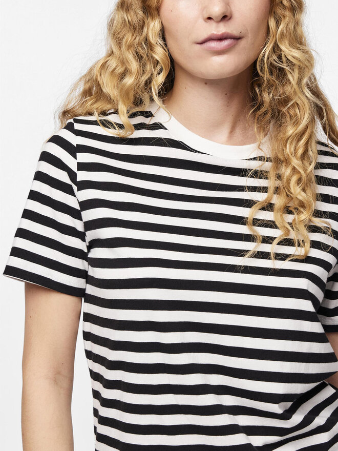 Pieces Pieces T-Shirt Ria 17146339 Μαύρο Regular Fit