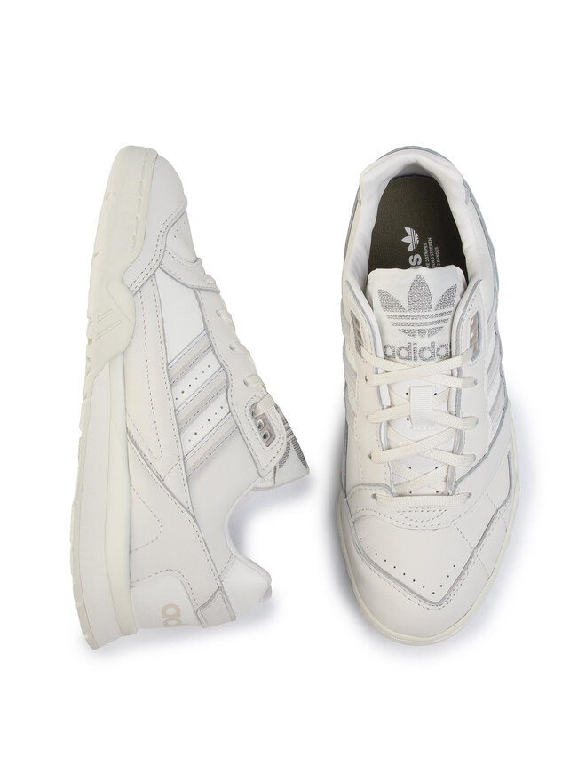 adidas Снікерcи adidas A.R Trainer W EE5413 Білий