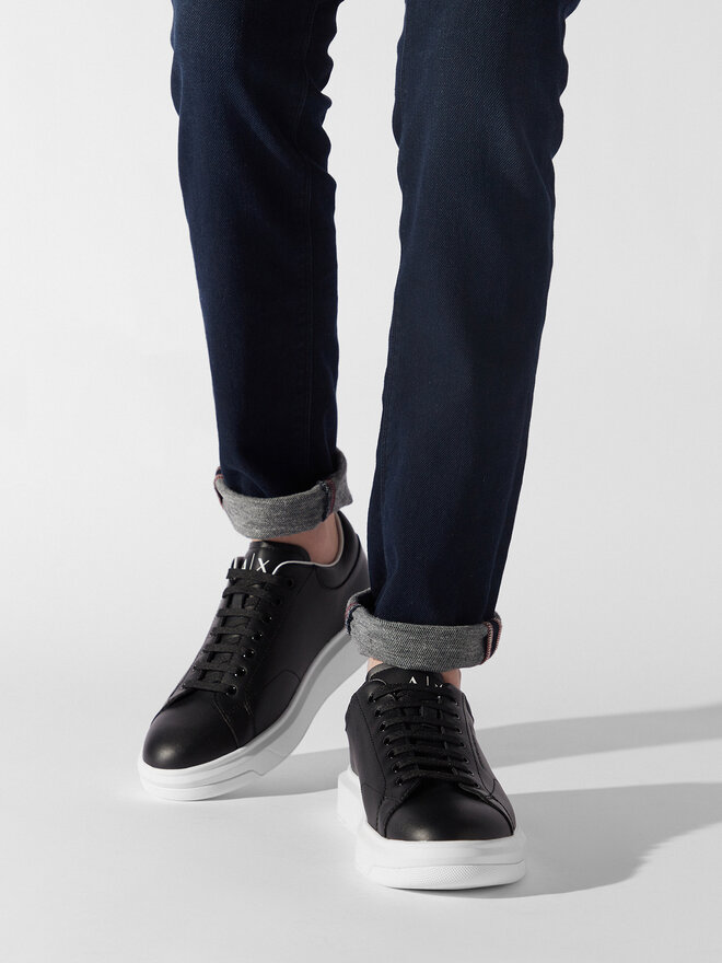 Armani Exchange Sneakersy Armani Exchange XUX123 XV534 00002 Czarny