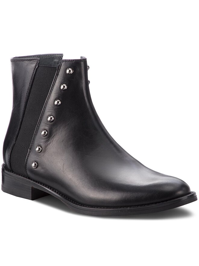 Nevia boots on sale