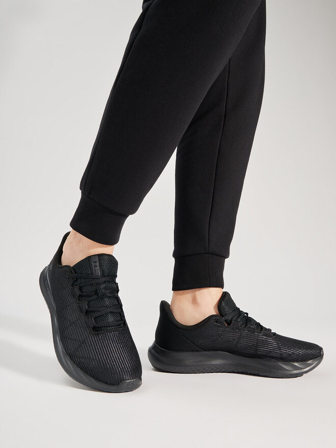 Under Armour Běžecké boty Under Armour Ua Charged Speed Swift 3026999-003 Černá