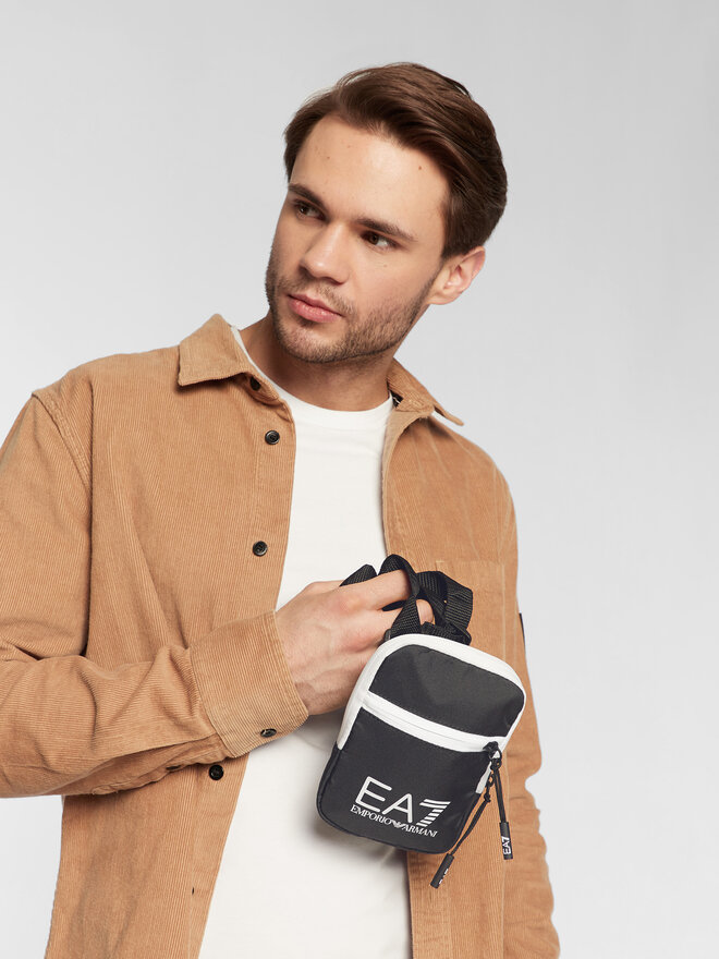 EA7 Emporio Armani Válltáska EA7 Emporio Armani 275977 CC982 78820 Fekete