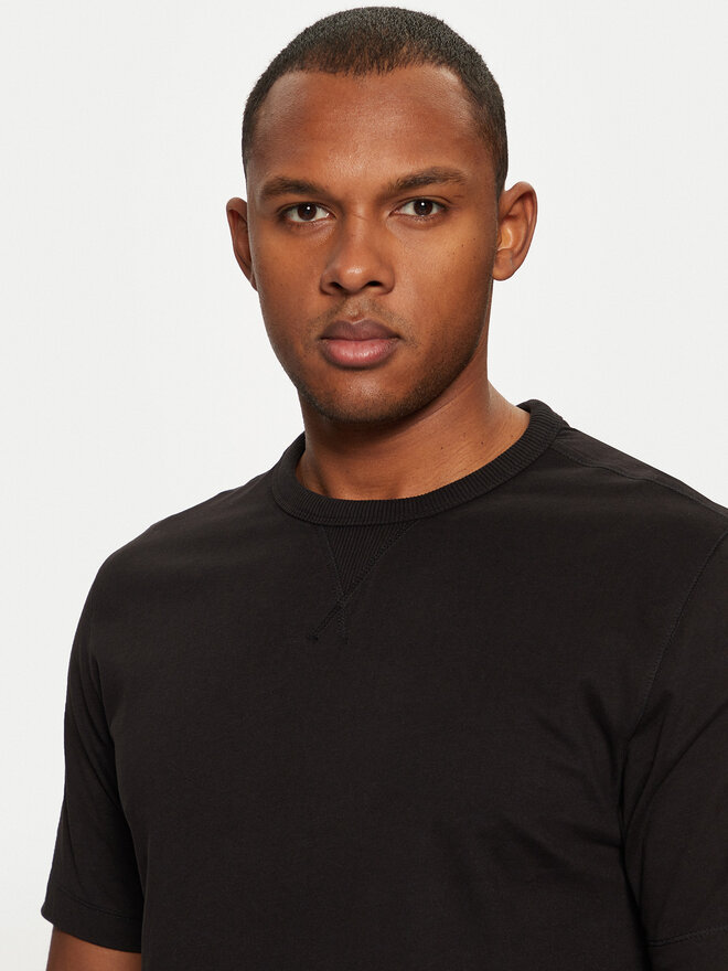 Calvin Klein Jeans Calvin Klein Jeans Camiseta J30J323484 Negro Regular Fit