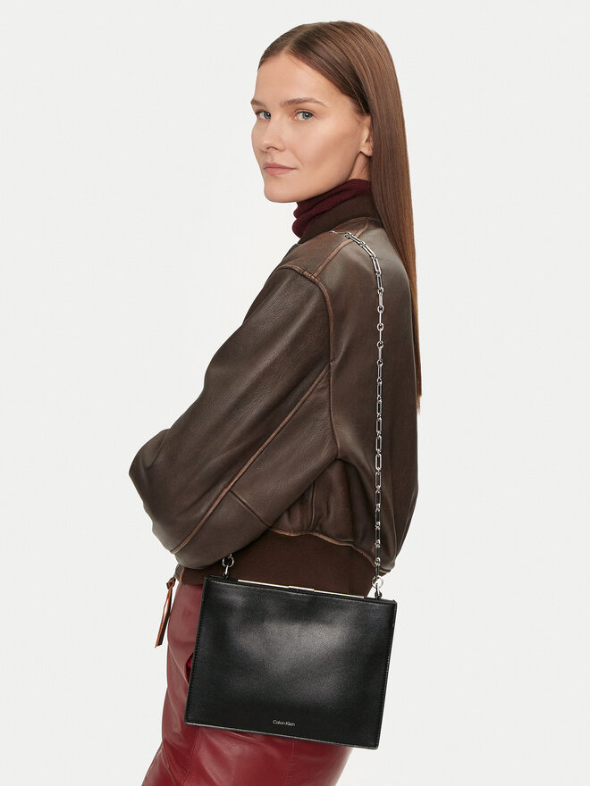 Calvin Klein Torebka Calvin Klein Ck Night Square Crossbody K60K612794 Czarny