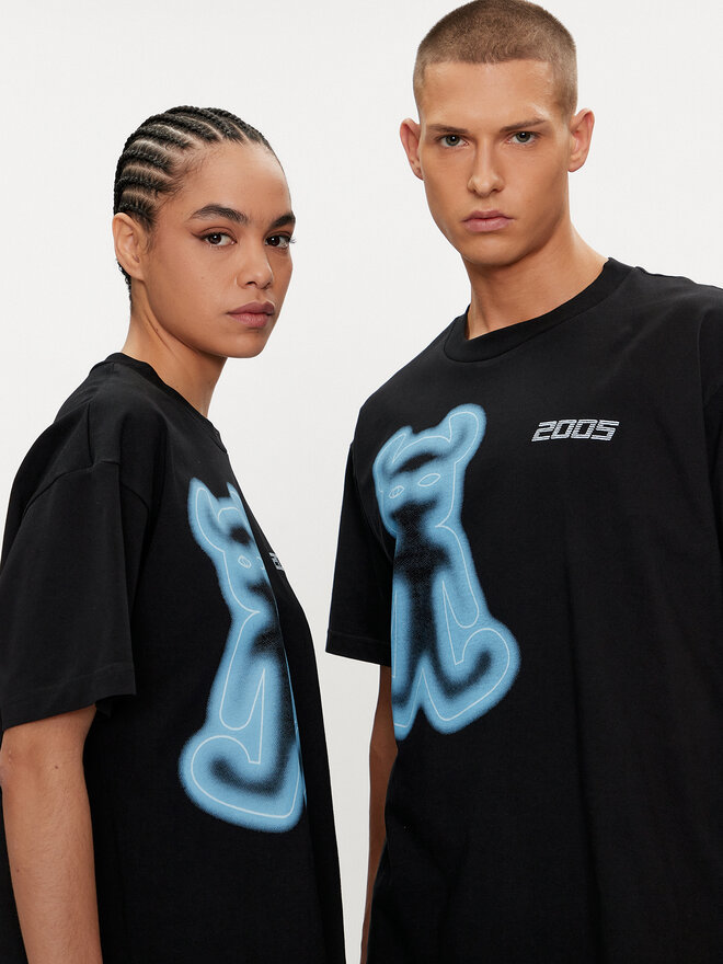 2005 2005 T-Shirt Unisex Airbrushed Horned Lucy Μαύρο Relaxed Fit