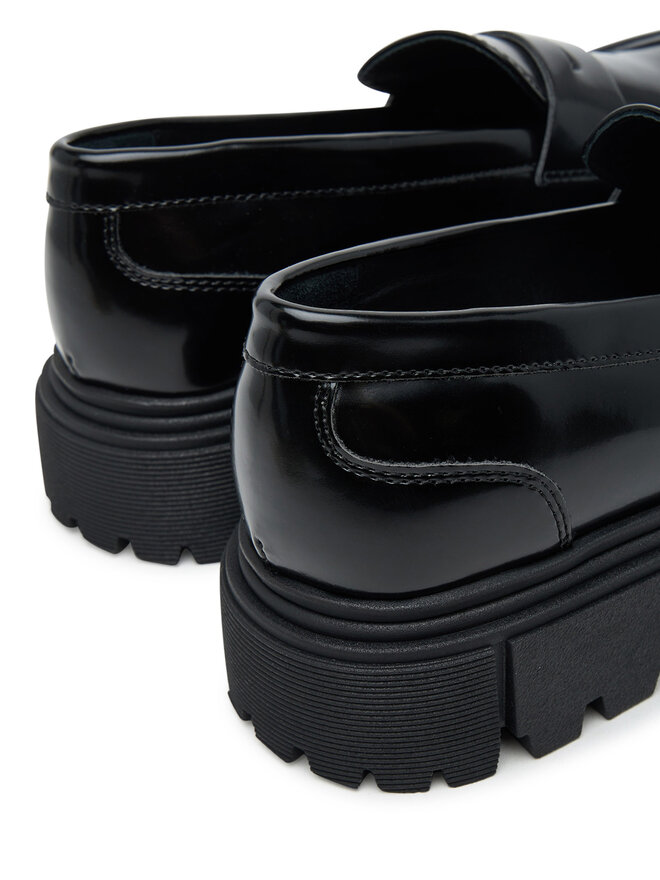 Calvin Klein Туфлі Calvin Klein Scarpa Bassa V4A4-83130-1453 Чорний