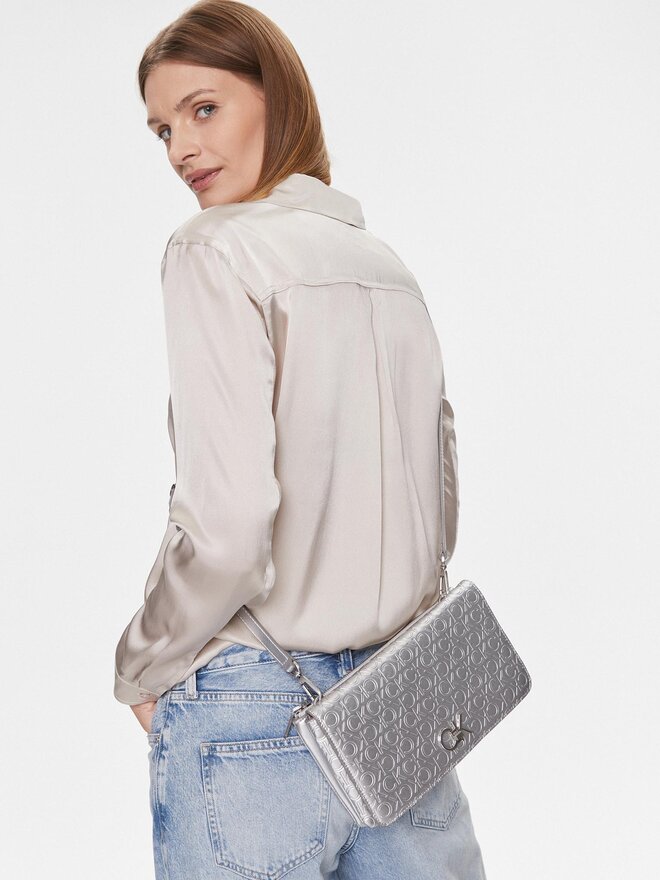 Calvin Klein Torebka Calvin Klein Re-Lock Double Gusette_Emb K60K611338 Srebrny