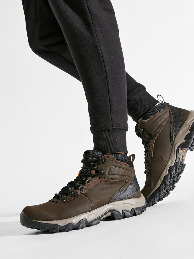Columbia Trekkingi Columbia Newton Ridge Plus II Waterproof BM3970 Brązowy