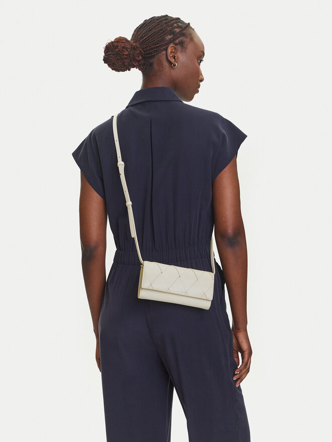 Calvin Klein Handtasche Calvin Klein Ck Woven Convertible Wallet Bag K60K612970 Weiß