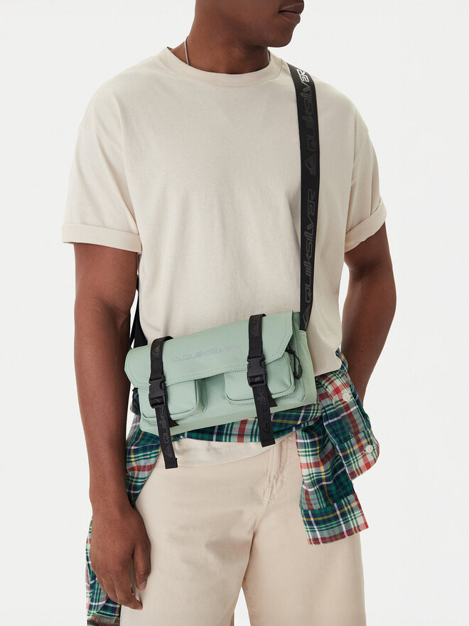 Quiksilver Umhängetasche Quiksilver CEOWB-QUIC-F-002-09 Grün