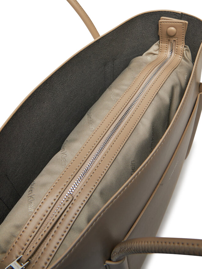 Calvin Klein Borsetta Calvin Klein Ck Linn Medium Shopper K60K613110 Beige