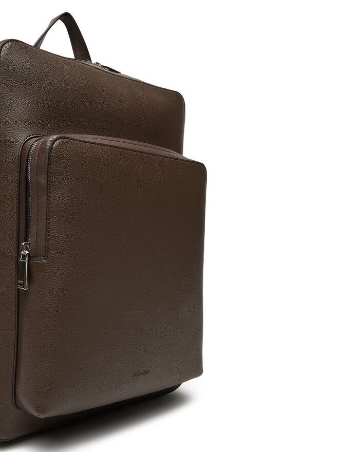 Calvin Klein Ruksak Calvin Klein Micro Pebble Slim Sq Bp 42 LV04D3005G Hnedá