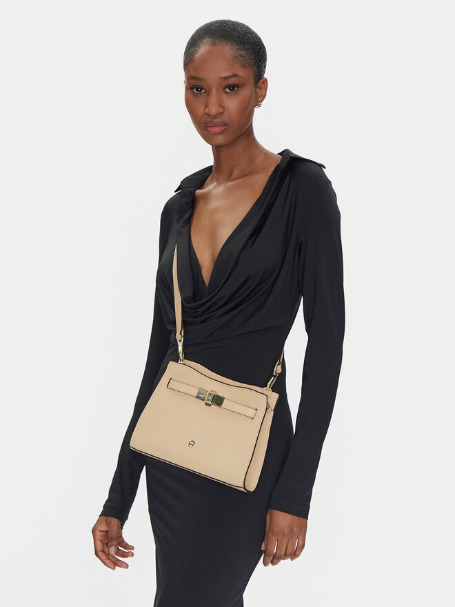 Aigner Ročna torba Aigner 132961 Bela