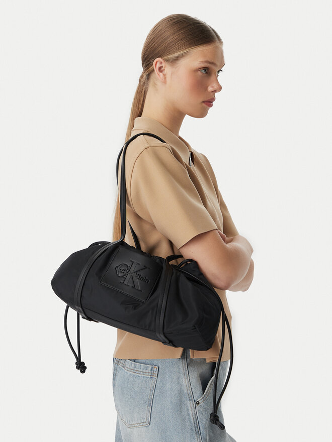 Calvin Klein Handtasche Calvin Klein LV04F3703G Schwarz