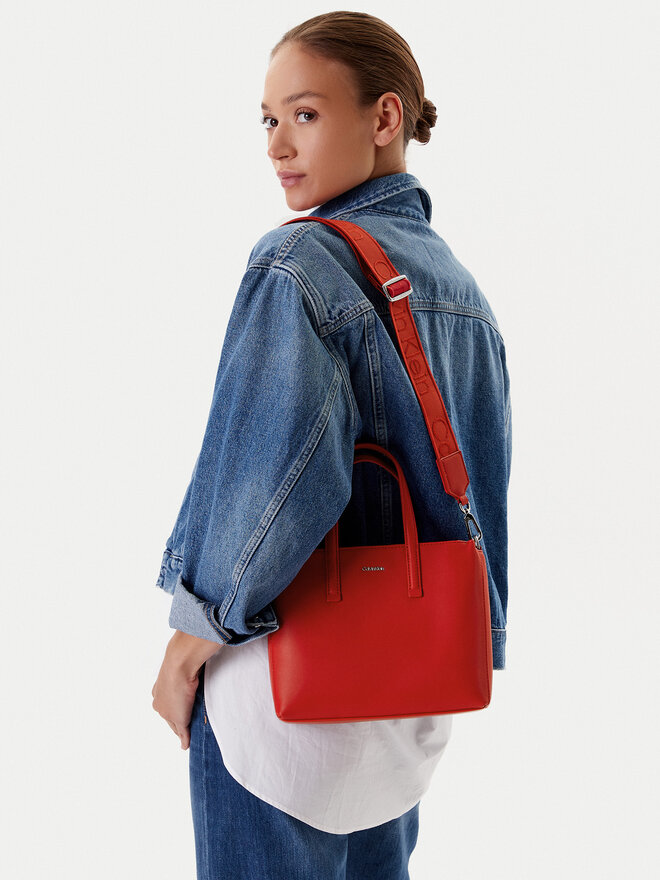 Calvin Klein Handtasche Calvin Klein Ck Must Small Tote K60K612904 Rot