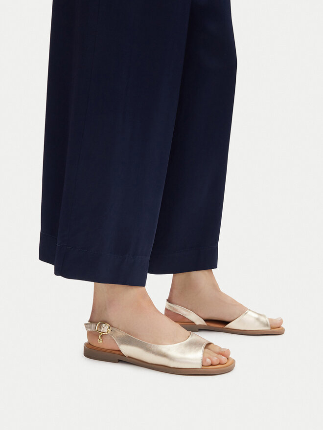 Lasocki Σανδάλια Lasocki FOXI WI16-FOXI-70 Χρυσό