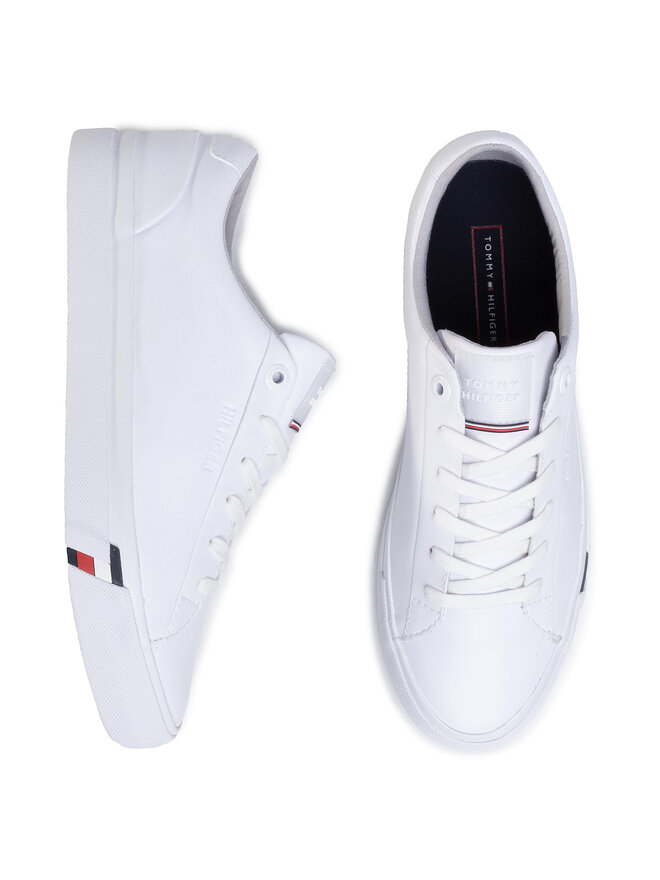 Sneakers Tommy Hilfiger Corporate Leather Sneaker FM0FM02672 WeiB eschuhe.at
